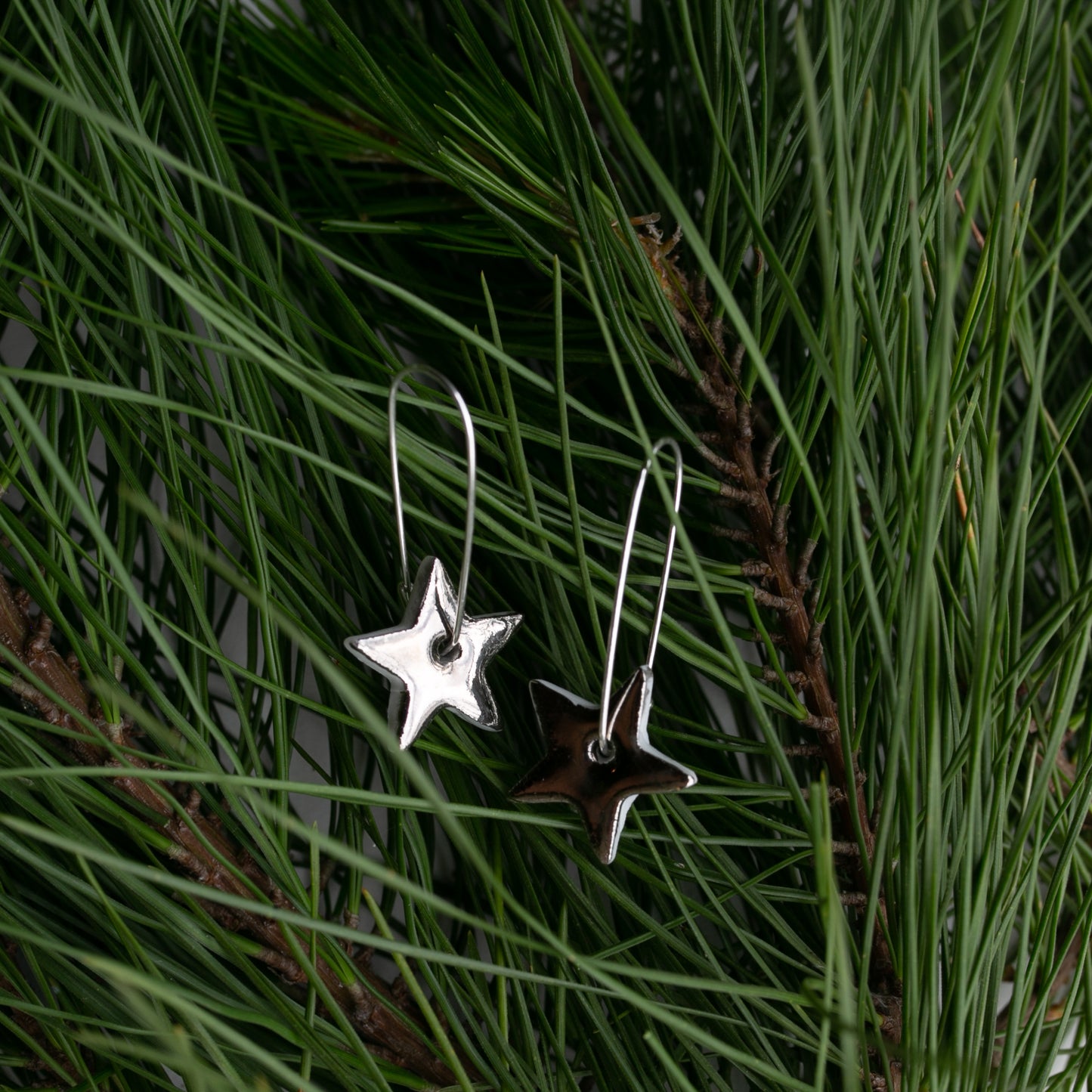 Christmas star earrings | Porcelain | Silver