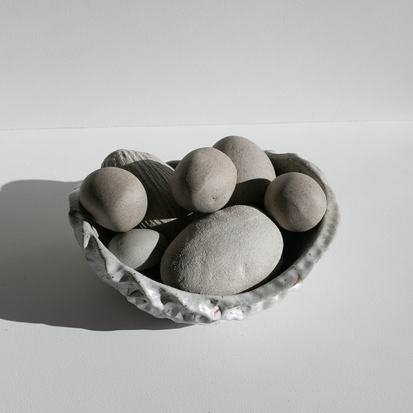 Nest bowl with natural eggs