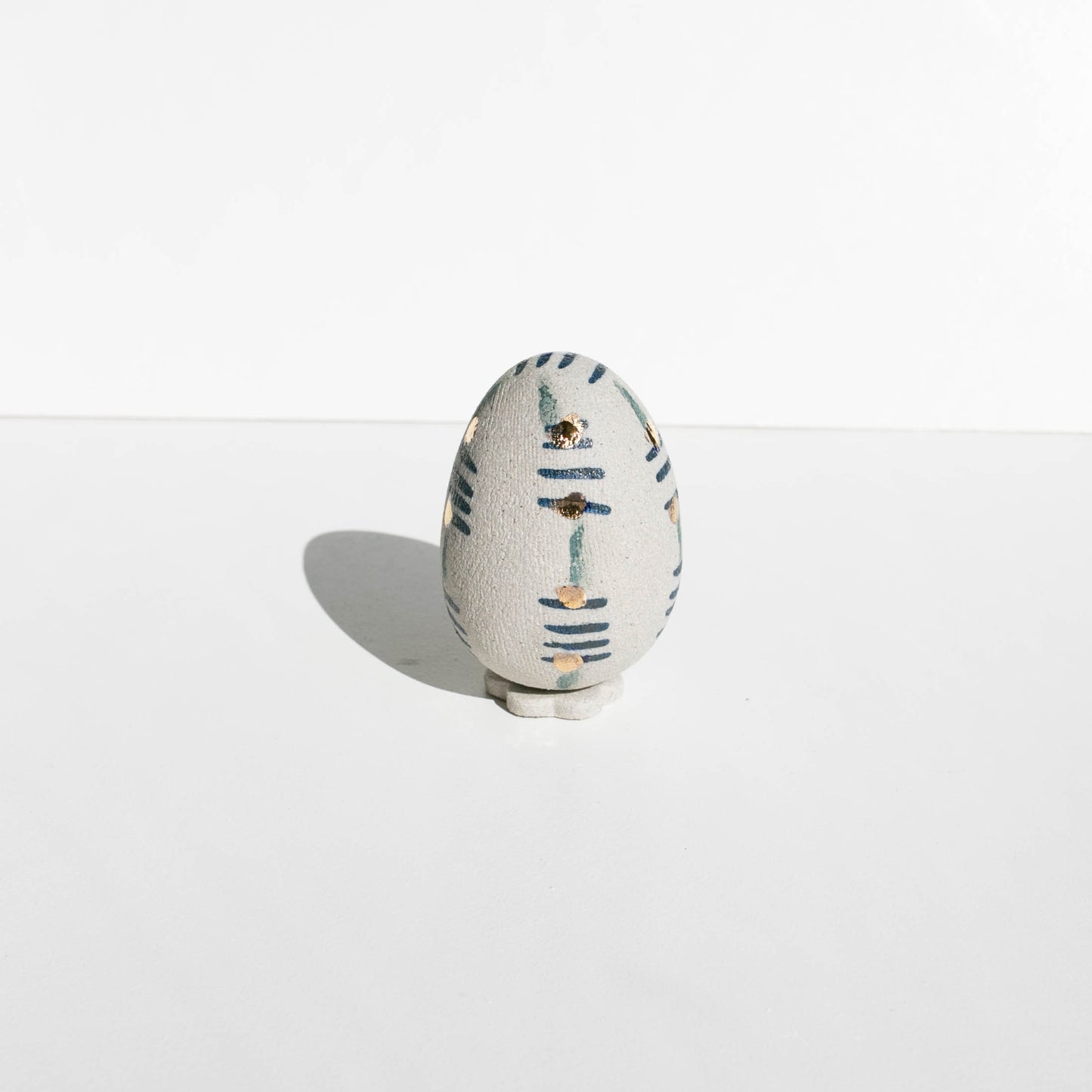 Large egg GOLD