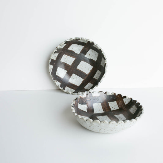 Natural white with iron cross | Large Flower Bowl set
