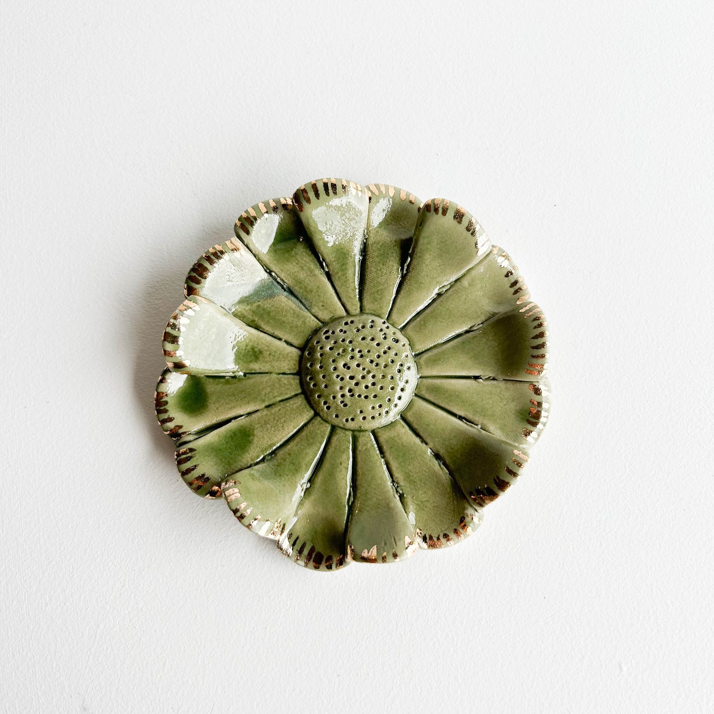 Stoneware flower for the wall (GOLD)