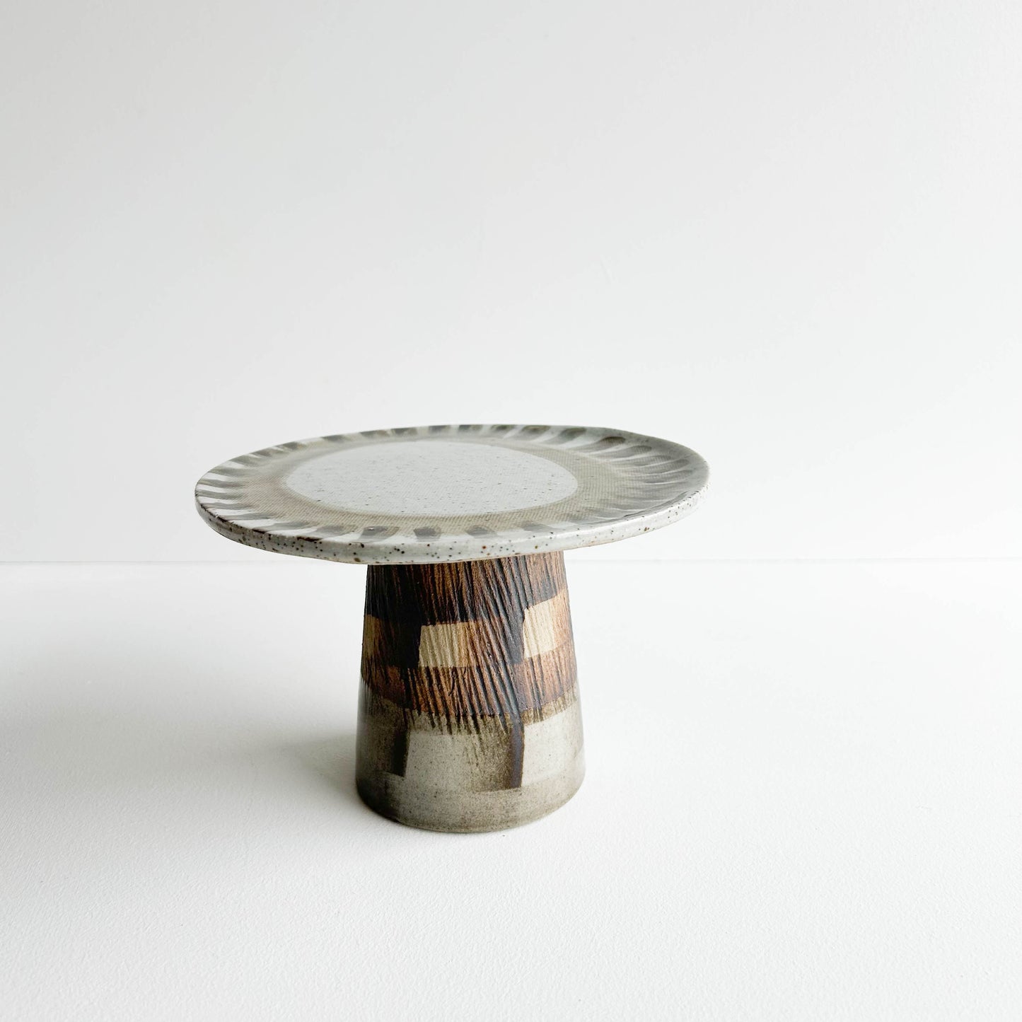 Small cake stand