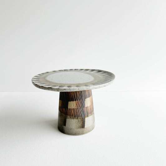 Small cake stand