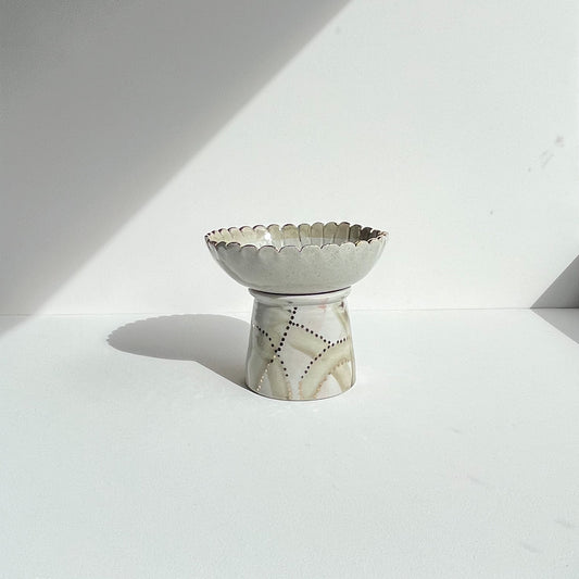 Charlotte | Petal pedestal bowl l GOLD | Medium