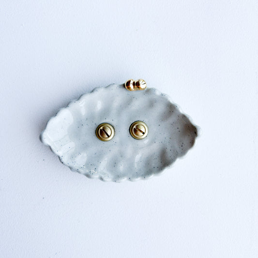 One hook/ handle | Ceramic hardware