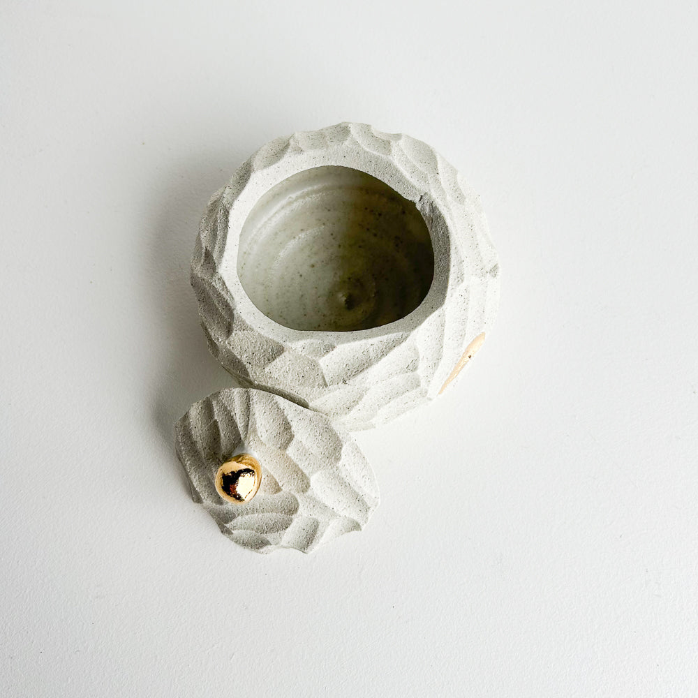 Lidded jewellery Pod