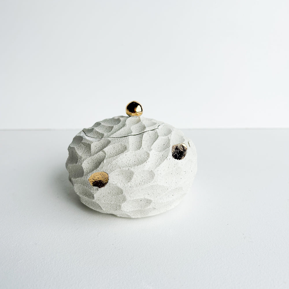Lidded jewellery Pod
