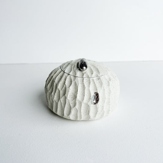 Lidded jewellery Pod