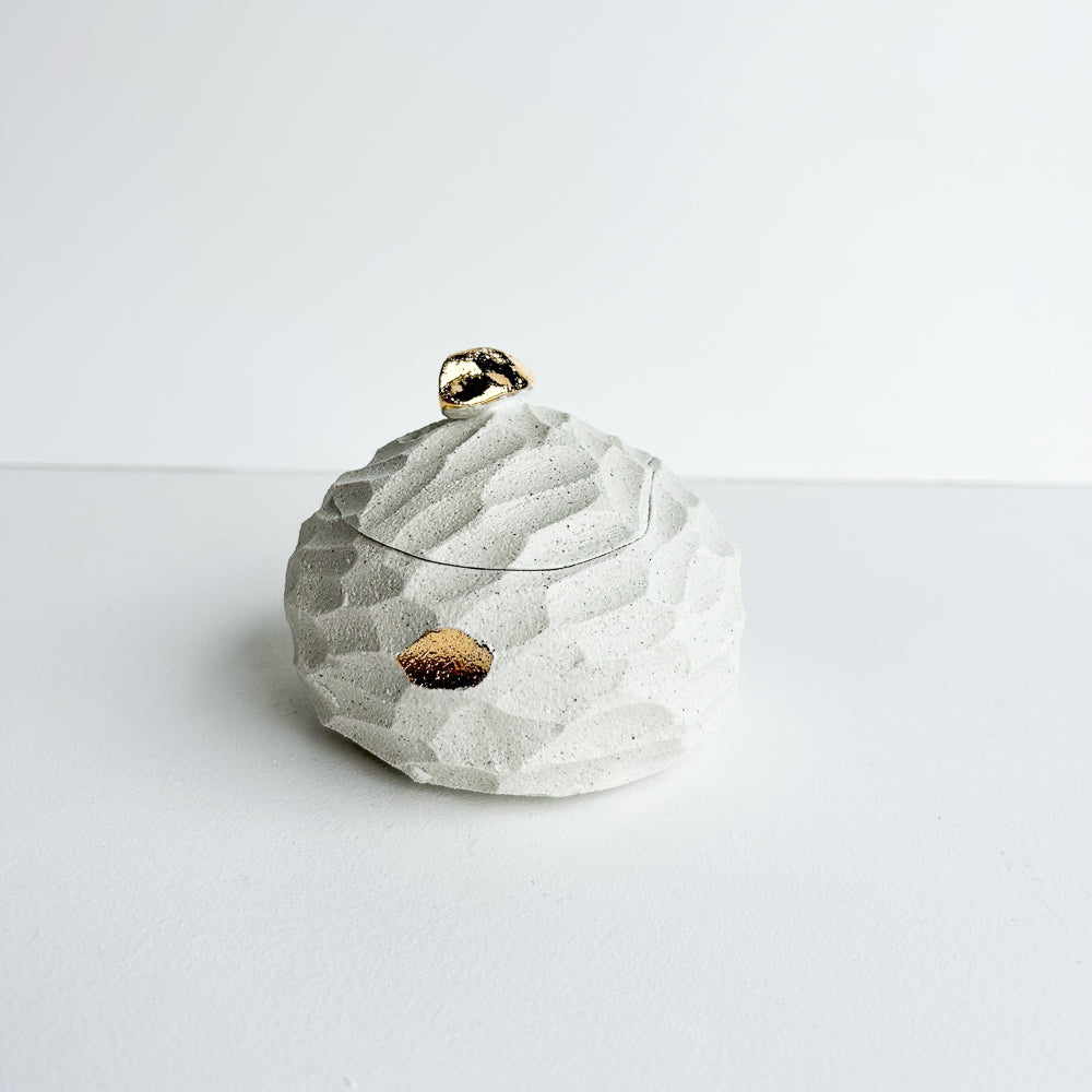 Lidded jewellery Pod