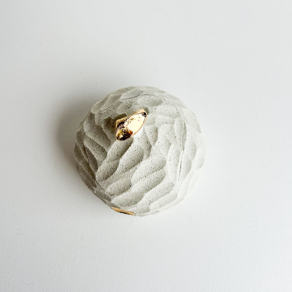 Lidded jewellery Pod