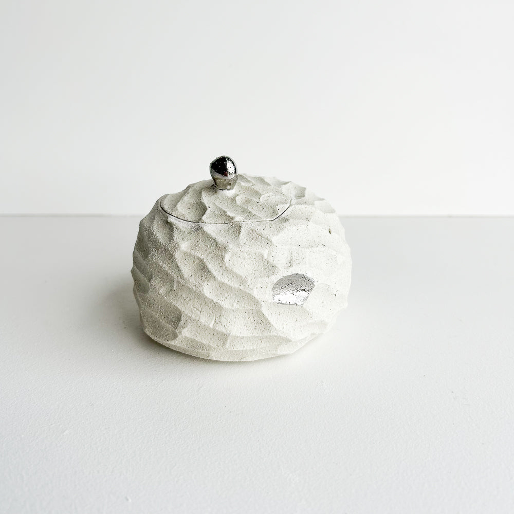 Lidded jewellery Pod