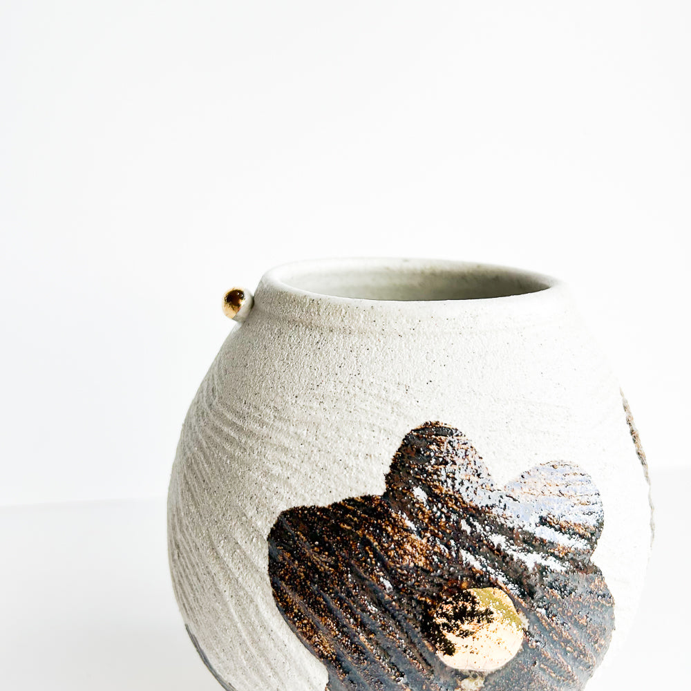 Sea amphora vase