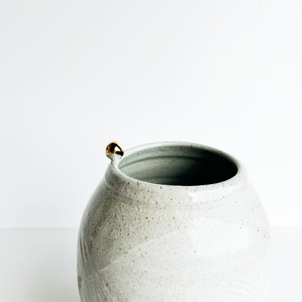 Wave amphora vase