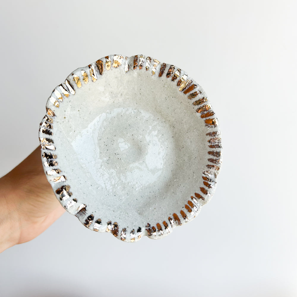 Single Flower Bee Bowl