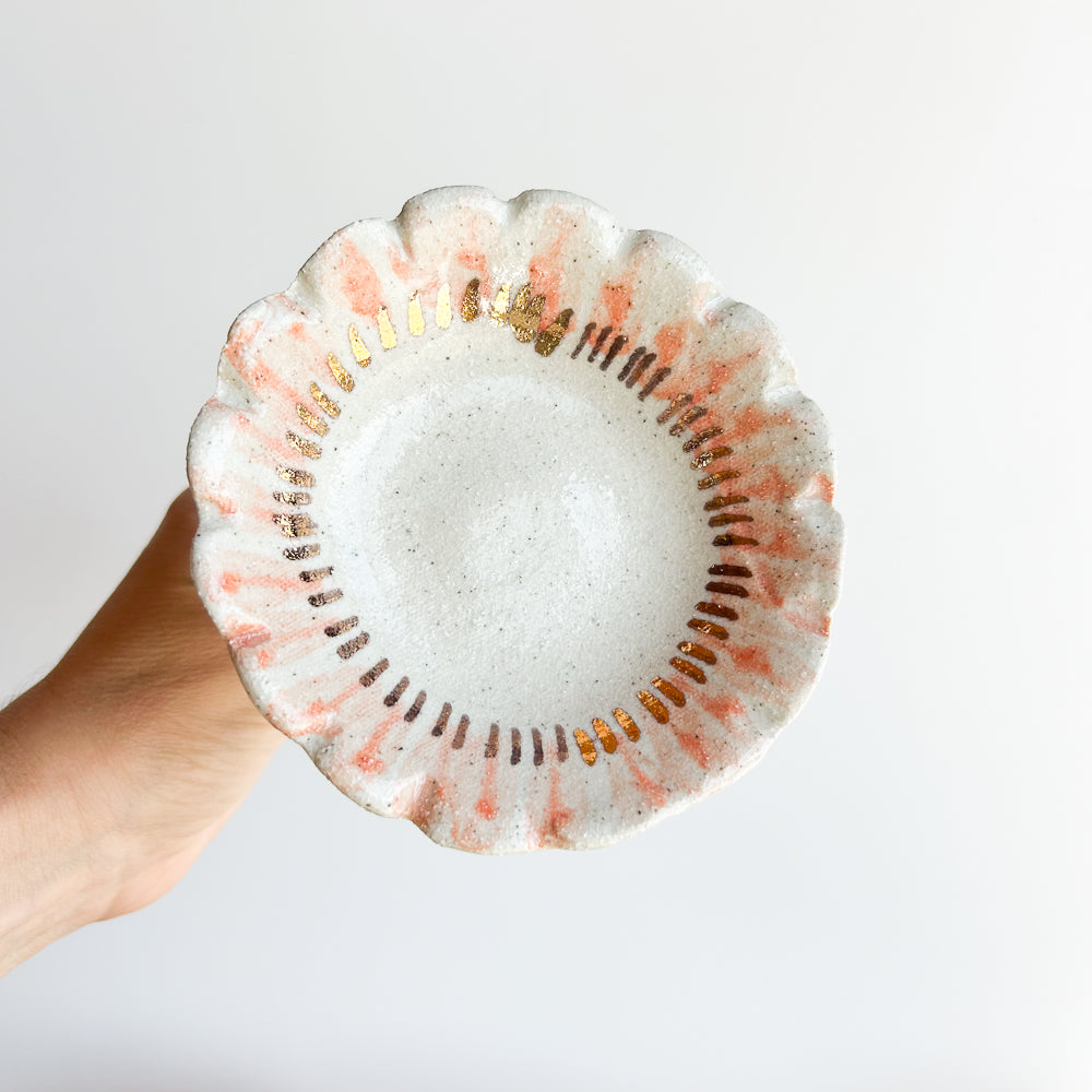 Single Flower Bee Bowl