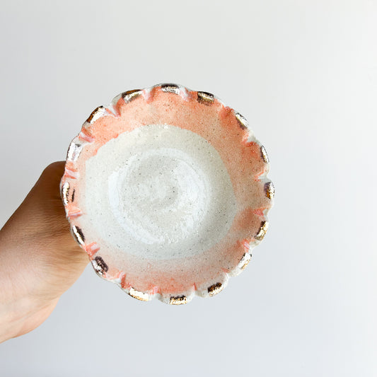 Single Flower Bee Bowl