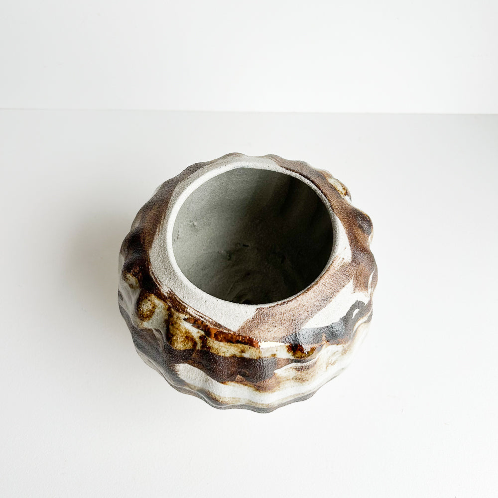 Cactus planter with saucer/stand