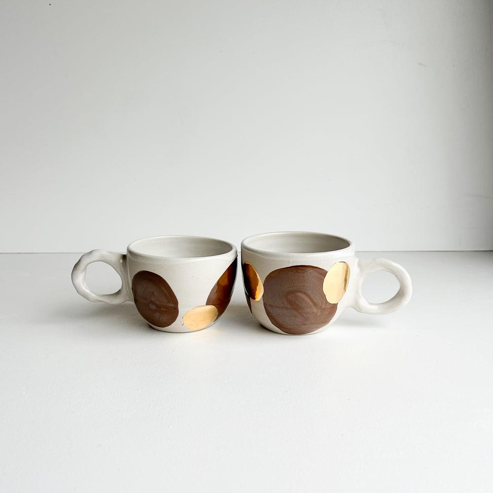 Colourful cup set