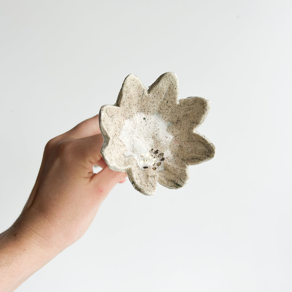 Single Flower Bee Bowl small