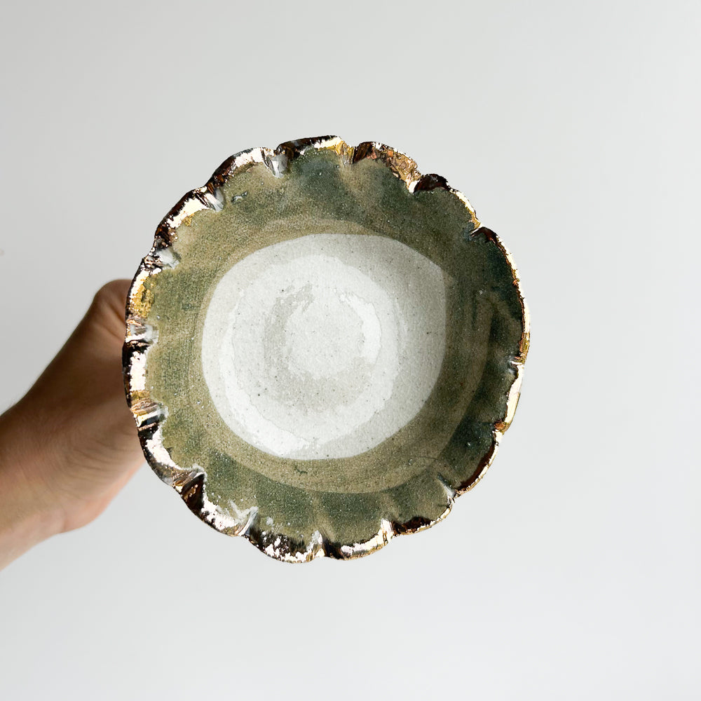 Single Flower Bee Bowl