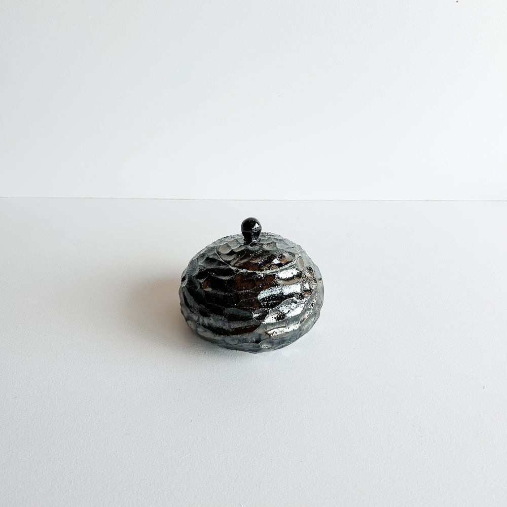 Lidded Salt Pod small Flat base