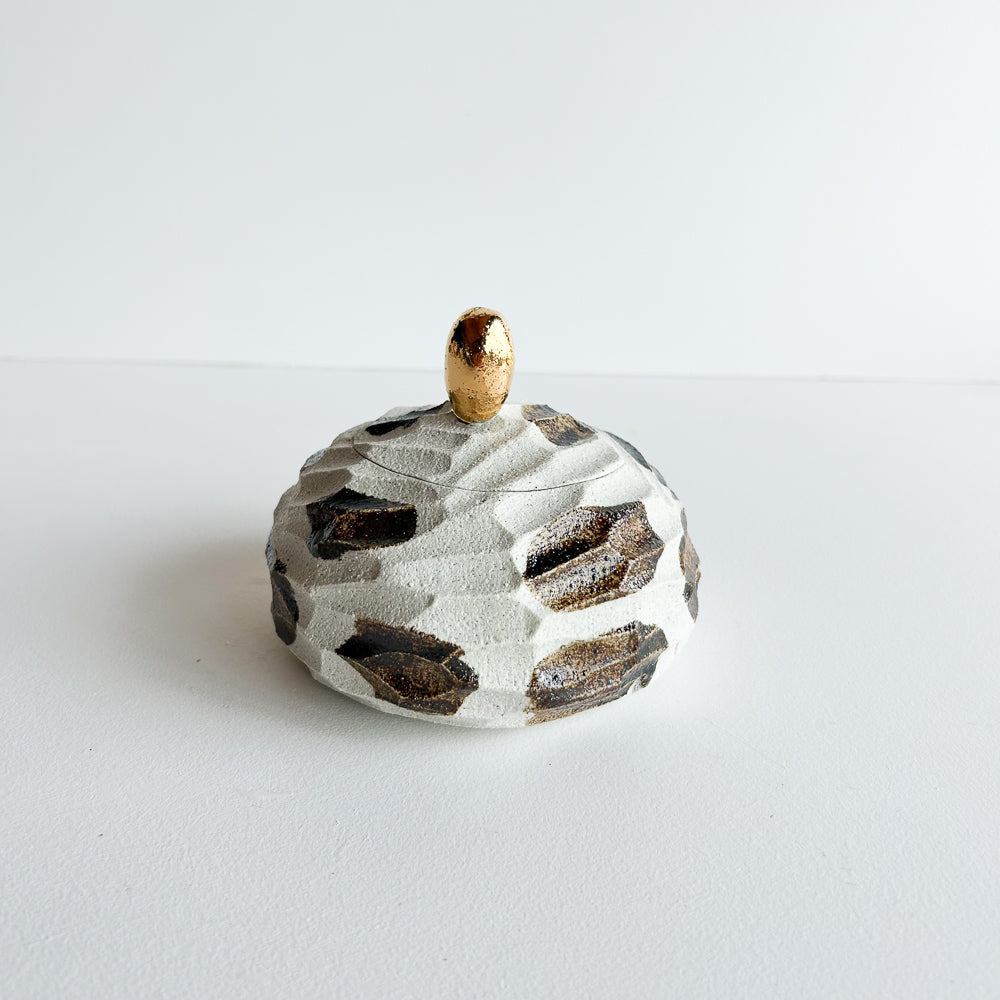 Lidded Salt Pod small Flat base