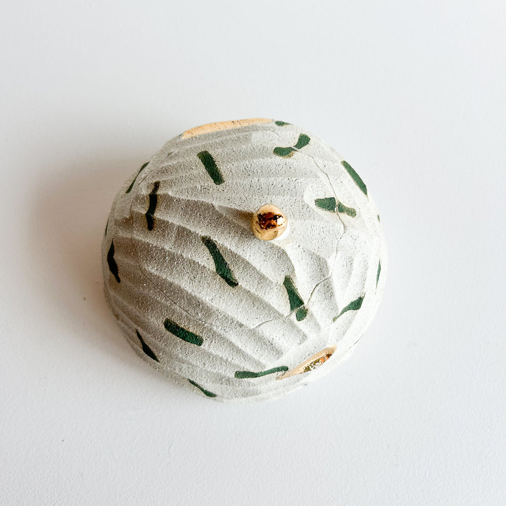 Lidded Salt Pod large Flat base
