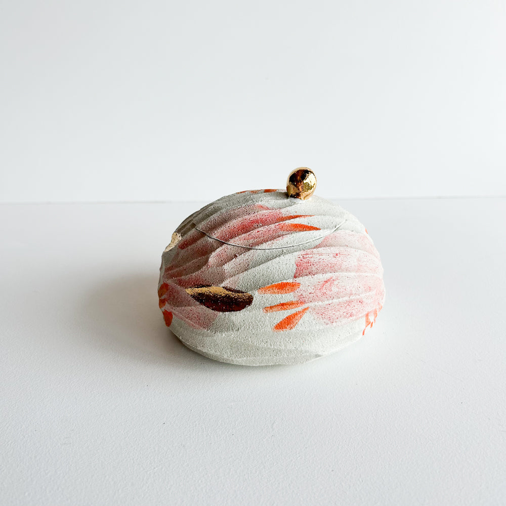 Lidded Salt Pod large Flat base