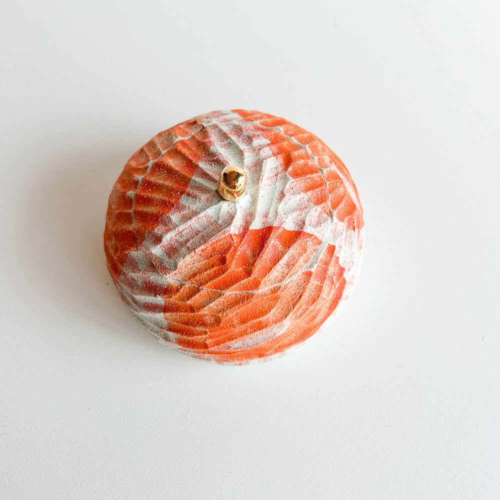 Lidded Salt Pod large Flat base