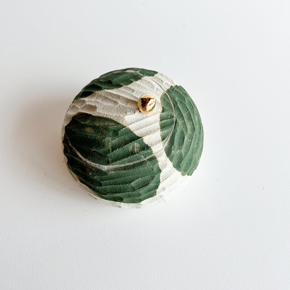 Lidded Salt Pod large Flat base