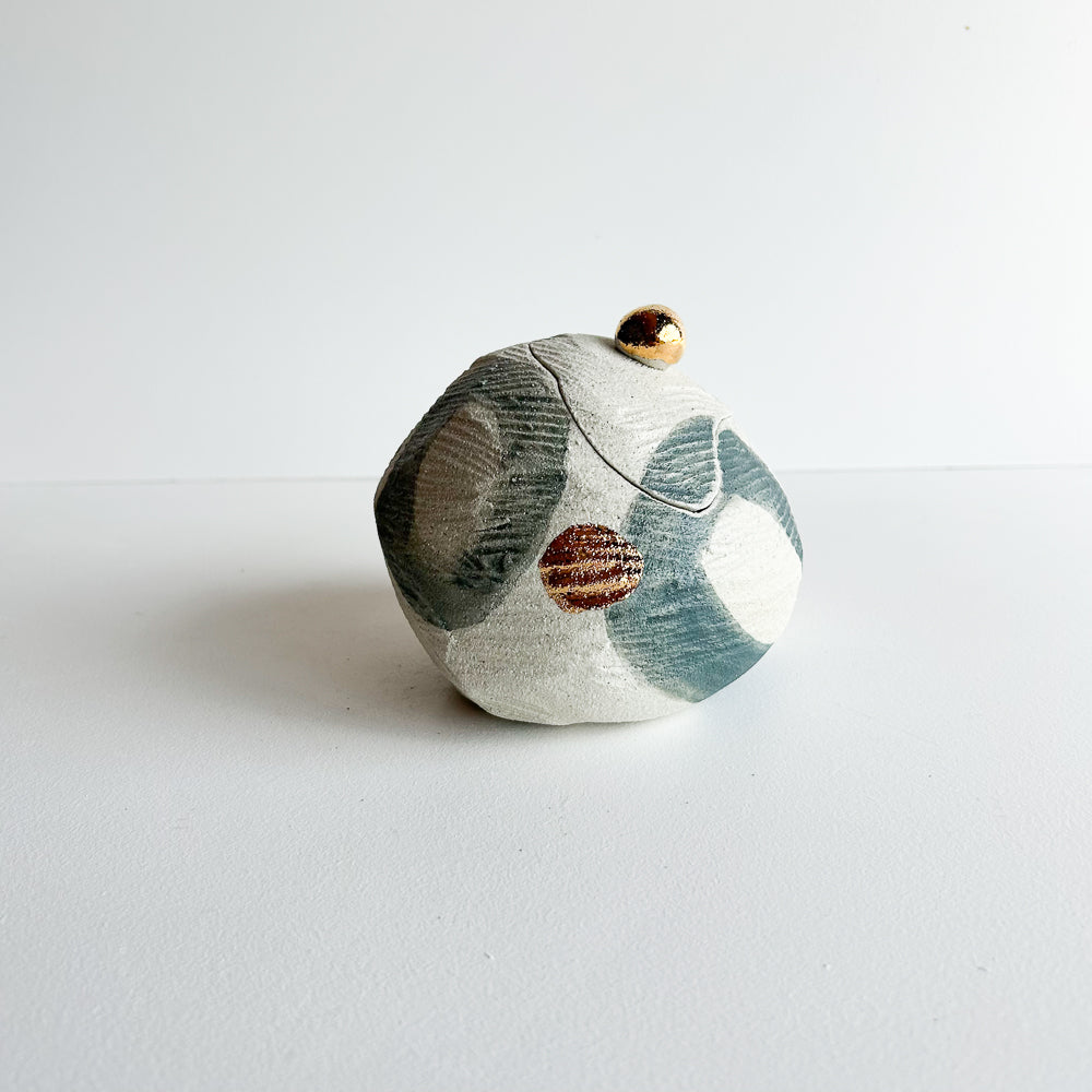Lidded Salt Pod large Tilted