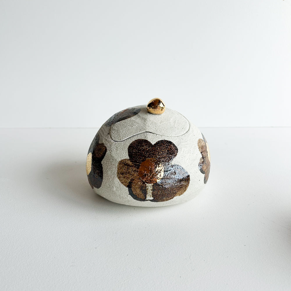 Lidded Salt Pod large Tilted