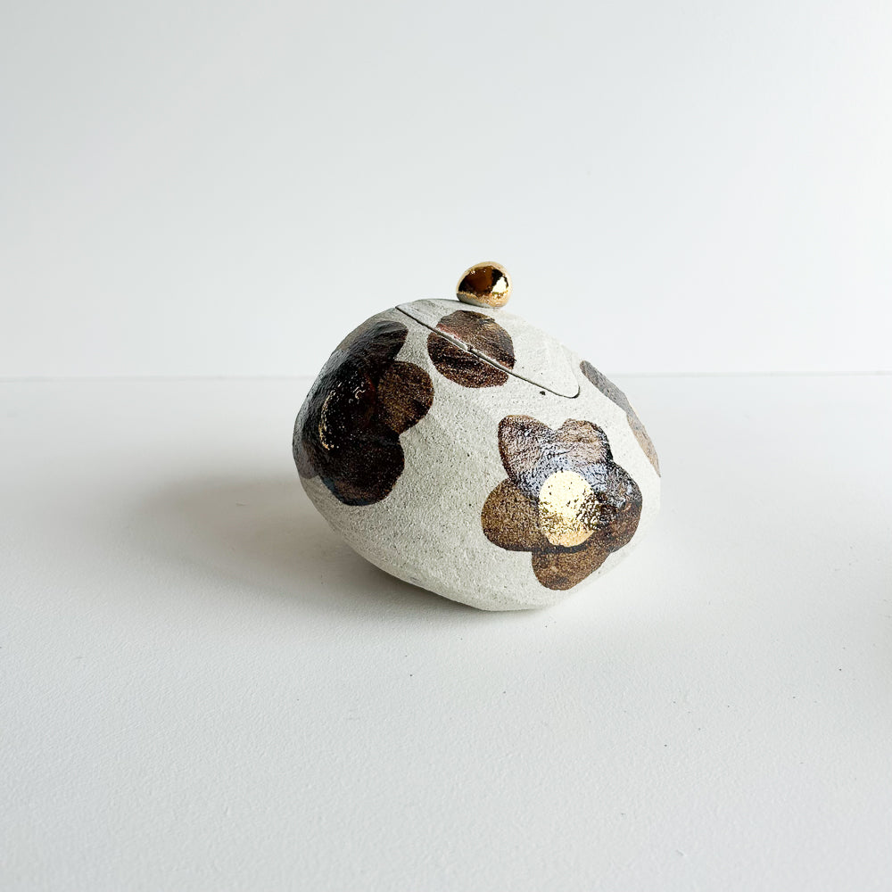 Lidded Salt Pod large Tilted