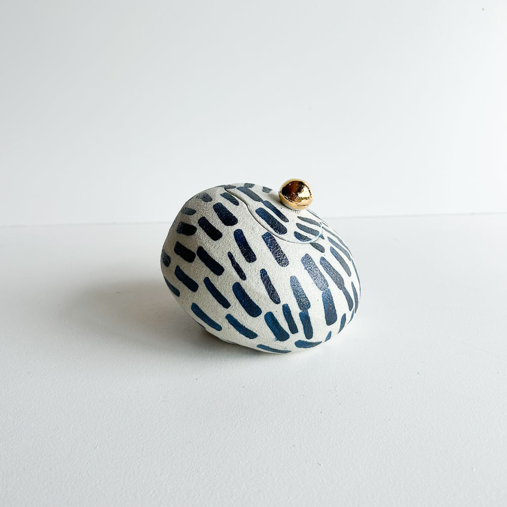 Lidded Salt Pod large Tilted