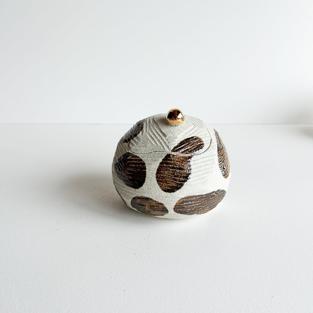 Lidded Salt Pod small Tilted