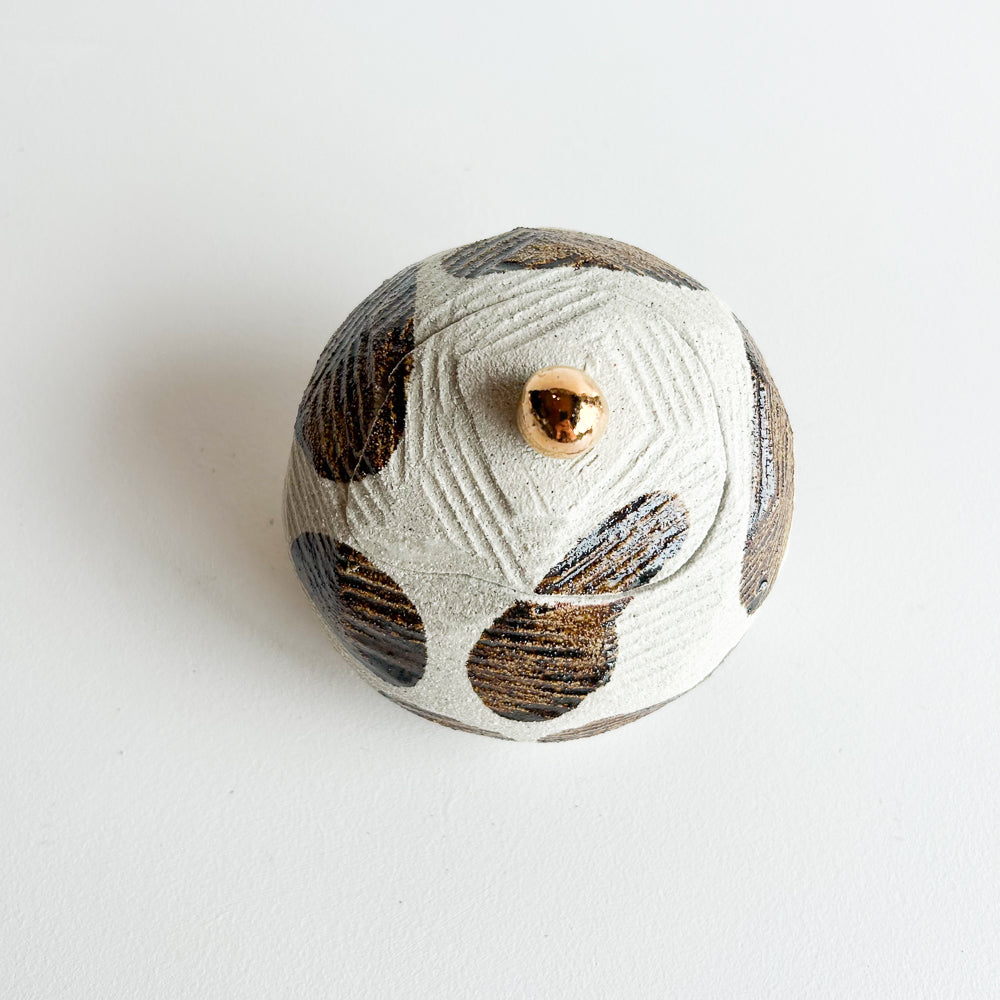Lidded Salt Pod small Tilted