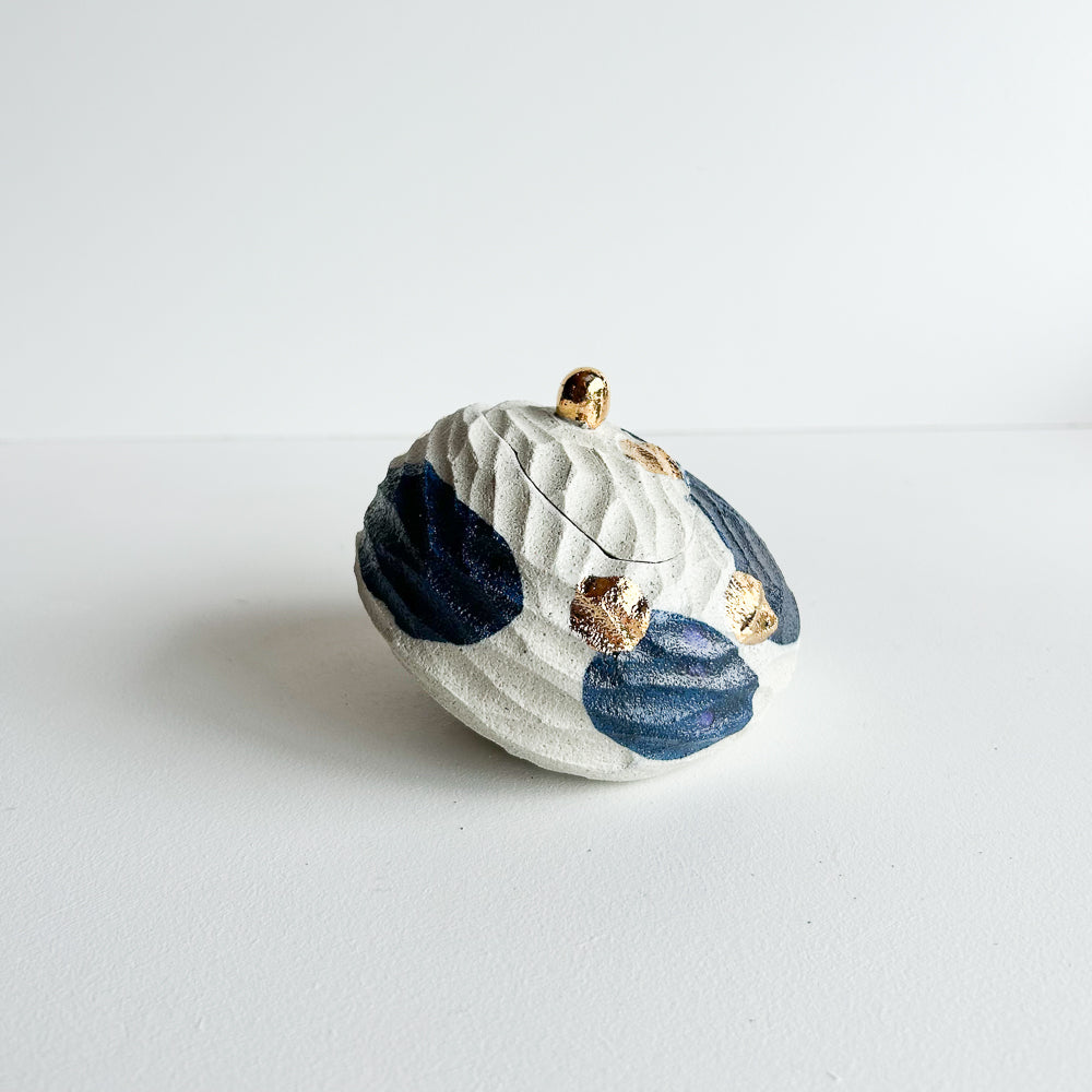 Lidded Salt Pod small Tilted