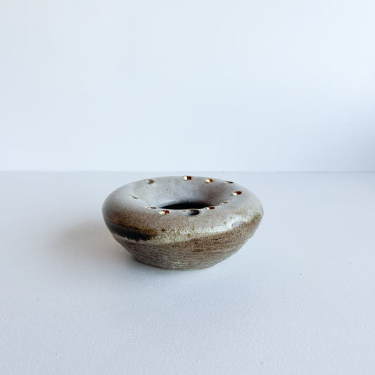 Kinwa Vase - The Golden Ring  Small