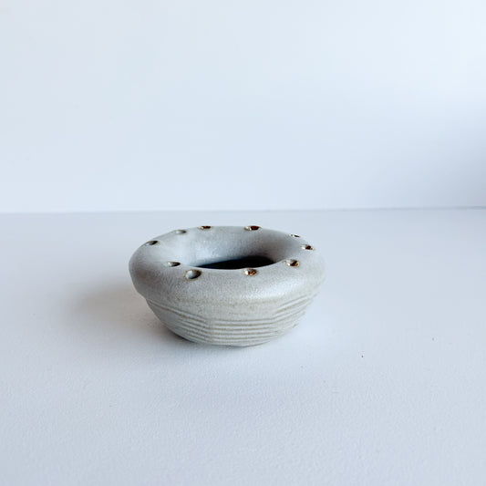 Kinwa Vase - The Golden Ring  Small