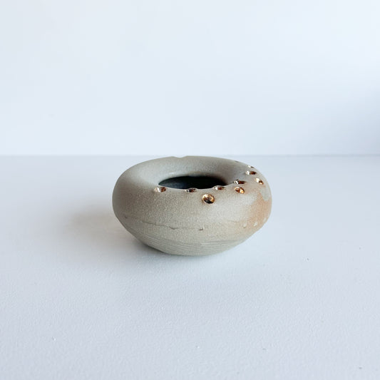 Kinwa Vase - The Golden Ring  Small