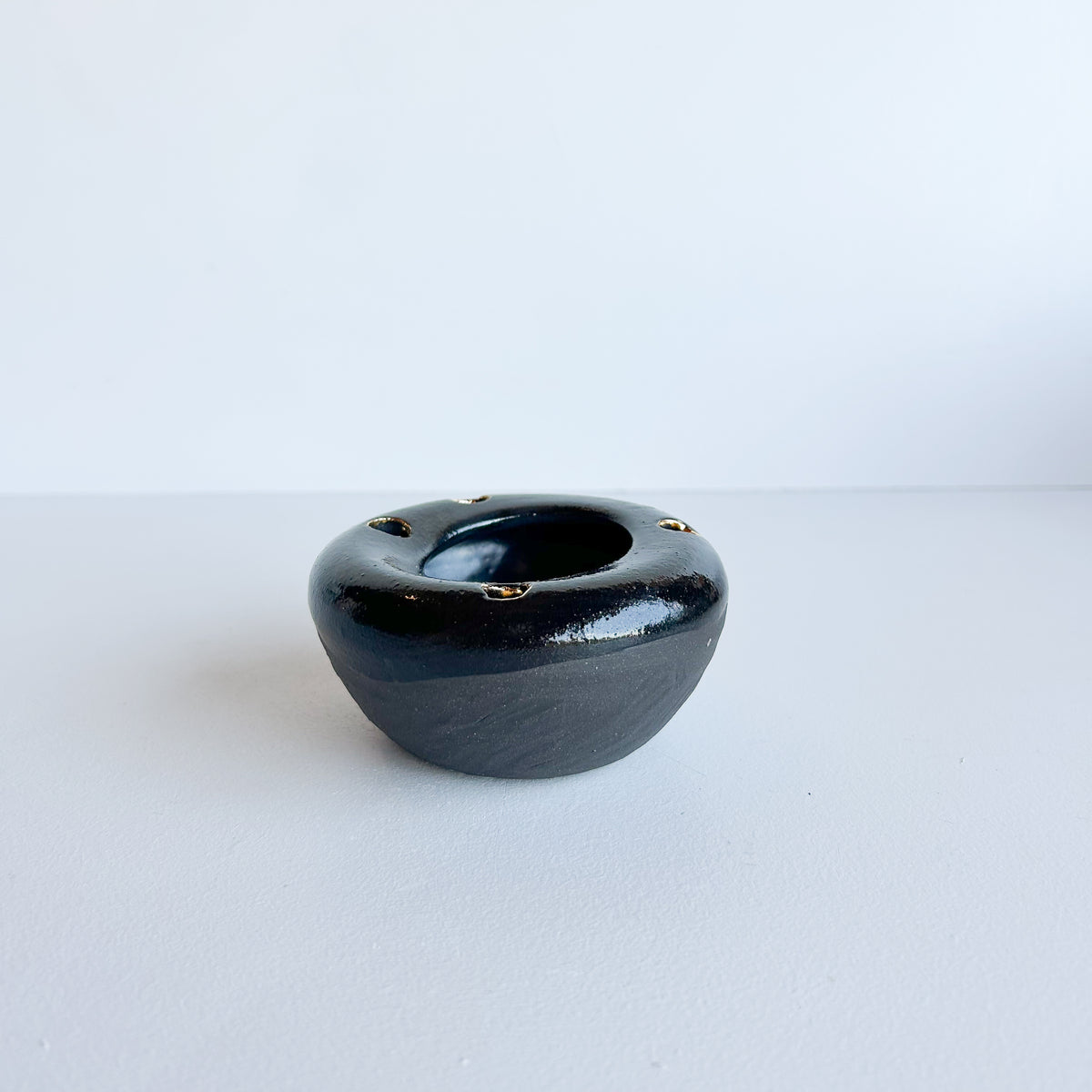 Kinwa Vase - The Golden Ring  Small