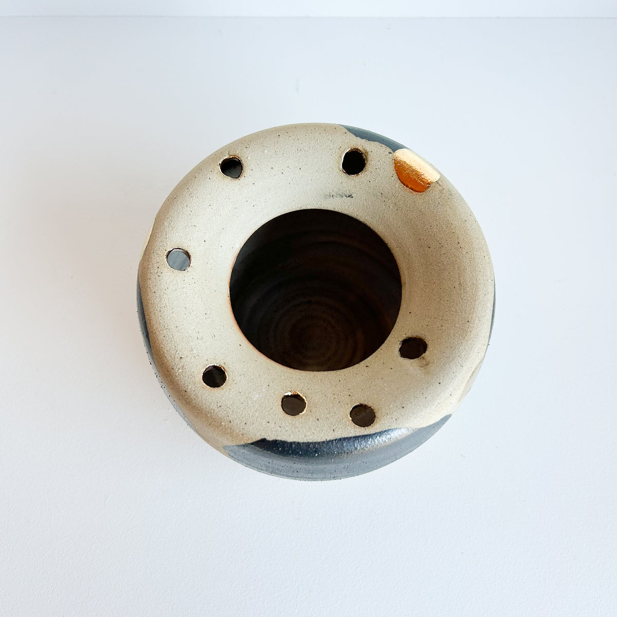 Kinwa Vase - The Golden Ring  Large