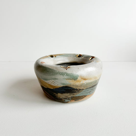Kinwa Vase - The Golden Ring  Medium