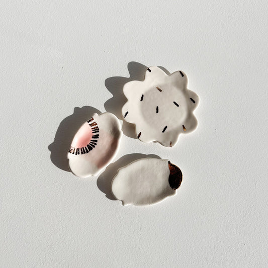 Porcelain mini dish set