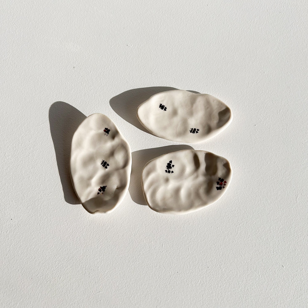 Porcelain mini dish set