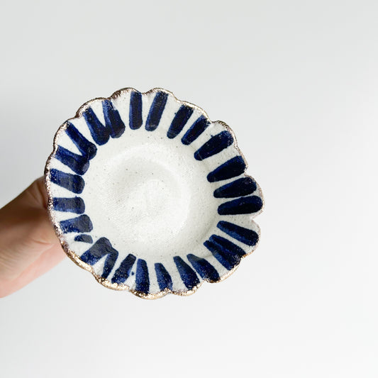 Single Flower Bee Bowl