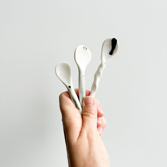 Spoon pack of three | Porcelain | Gold