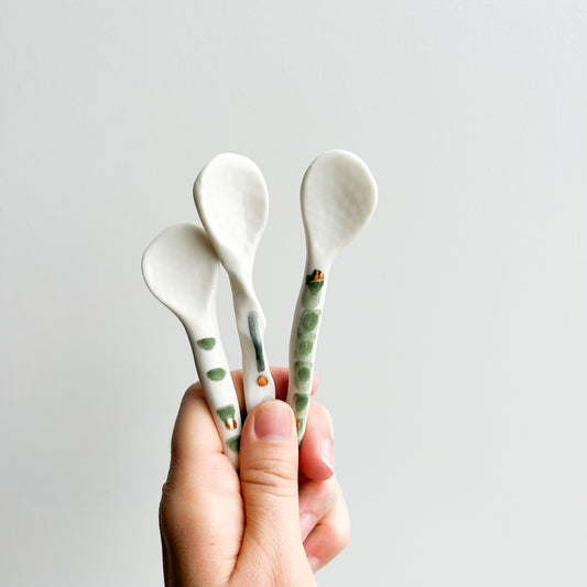 Spoon pack of three | Porcelain | Gold