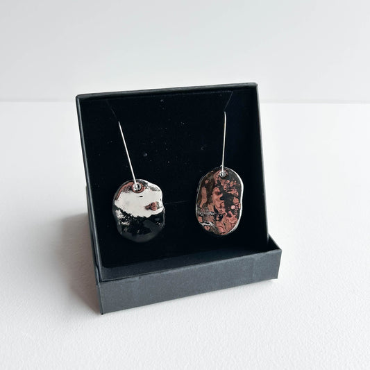 Medium earrings | Porcelain | Platinum