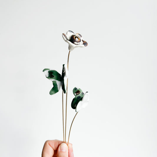 Porcelain flowers or butterflies on brass wire - 3